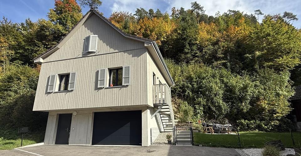 Charmante maison villageoise rénovée de 5.5 pièces à Soyhières