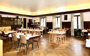 Riding hall - image - 6