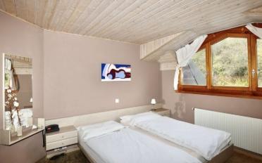 Riding hall - image - 9