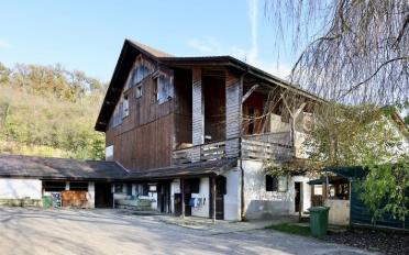 Riding hall - image - 13