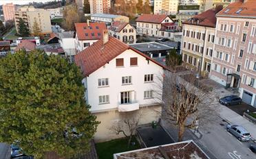 Maison 12.5 pièces - image - 1