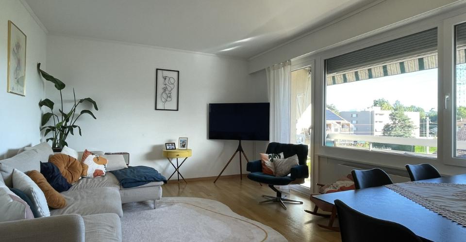 A VENDRE A ROMANEL-SUR-LSNE - BEL APPARTEMENT DE 4,5 PIECES DE 94 M2