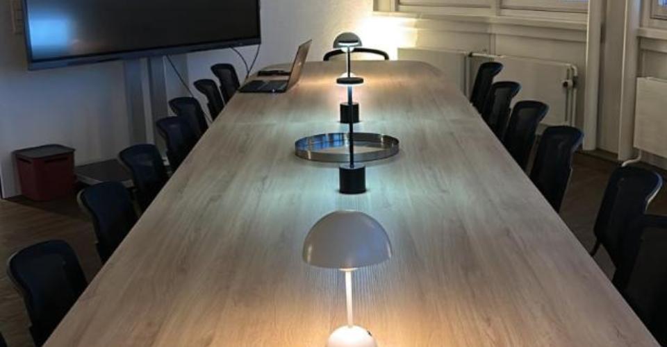 À louer ? Salle de conférence moderne à…