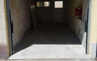 Single garage - image - 2
