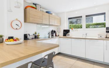 Bifamiliar house - image - 5