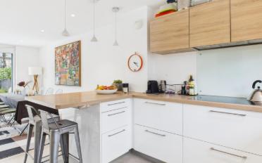 Bifamiliar house - image - 6