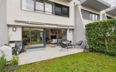 Bifamiliar house - image - 11