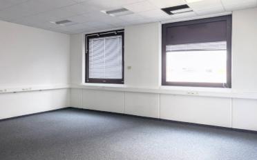 Office - image - 5