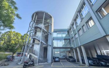 Commercial - image - 6