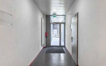Commercial - image - 9