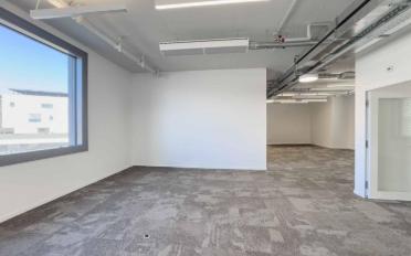 Office - image - 4