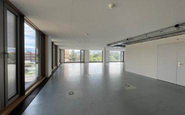 Office - image - 4