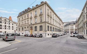 Office - image - 1