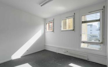 Office - image - 4