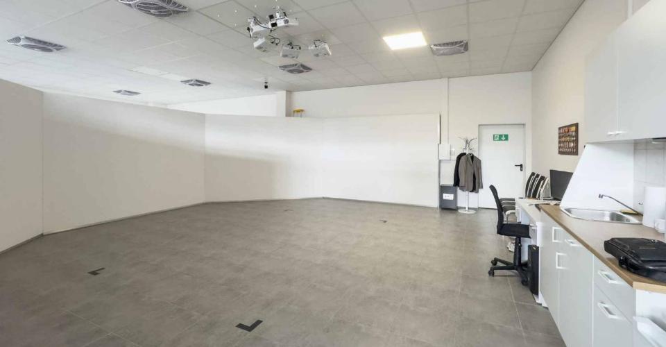Bureau lumineux de 125 m² en open-space