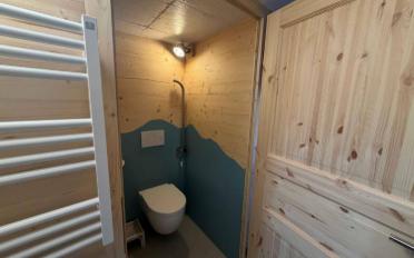 Commercial - image - 10