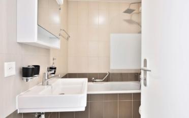 Apartment 4 rooms - image - 6