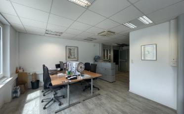 Office - image - 4