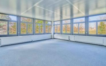 Commercial - image - 7