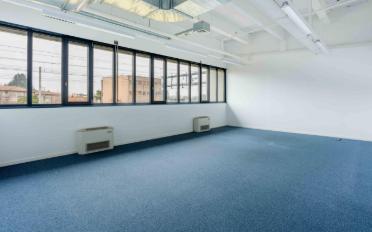 Commercial - image - 9