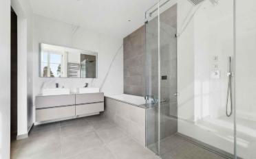 Single house 17 rooms - image - 12