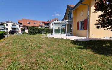 Villa 6.5 pièces - image - 1