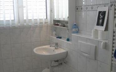 Office - image - 4