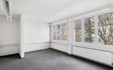Office - image - 11