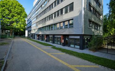Office - image - 1