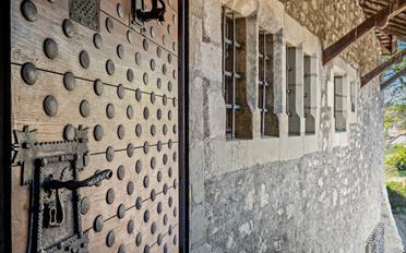 Château 12.5 pièces - image - 9