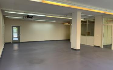 Bureau - image - 12