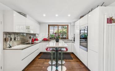 Maison 9 pièces - image - 2