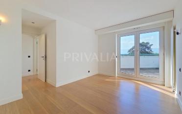 Terrace flat 5 rooms - image - 7