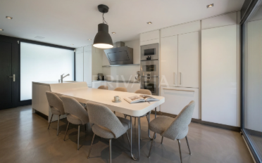Reihenfamilienhaus 7.5 Zimmer - image - 2