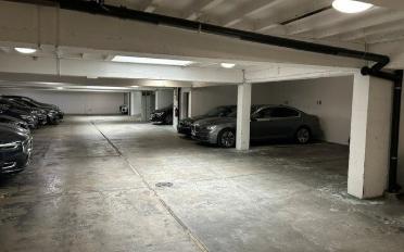 Place souterraine - image - 2