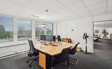 Bureau - image - 10