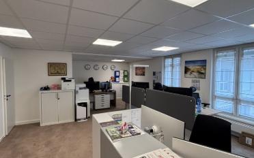 Office - image - 4