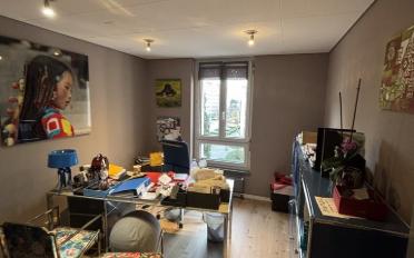 Office - image - 4