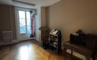 Office - image - 5