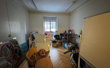 Office - image - 7