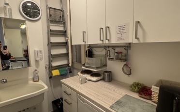 Office - image - 9
