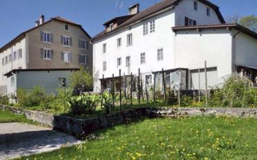 Mixed use property - image - 2