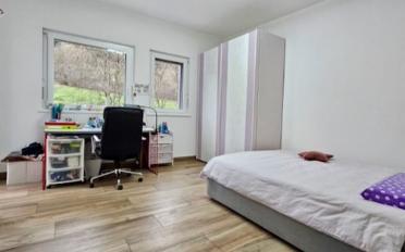 Maison contiguë 9 pièces - image - 11