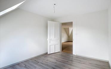 Apartment 4 rooms - image - 10