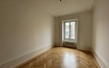 Apartment 5 rooms - image - 12