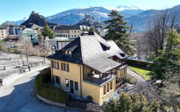 Villa 8.5 Zimmer - image - 1