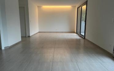 Residential building 10.5 rooms - image - 2
