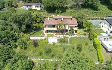 Reihenfamilienhaus 10.5 Zimmer - image - 1