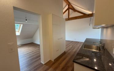 Dachwohnung 2.5 Zimmer - image - 4