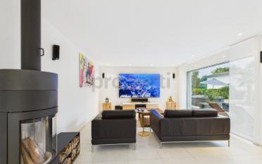 Einfamilienhaus 6.5 Zimmer - image - 1
